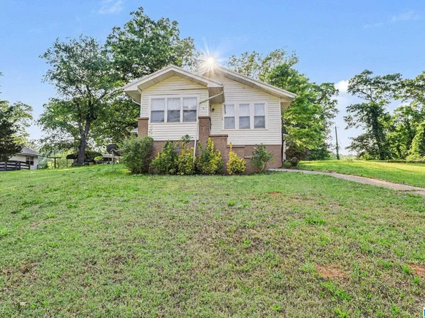 118 Highland Dr, Bessemer, AL 35023
