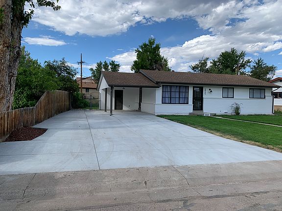 Carport with tons of off street parking