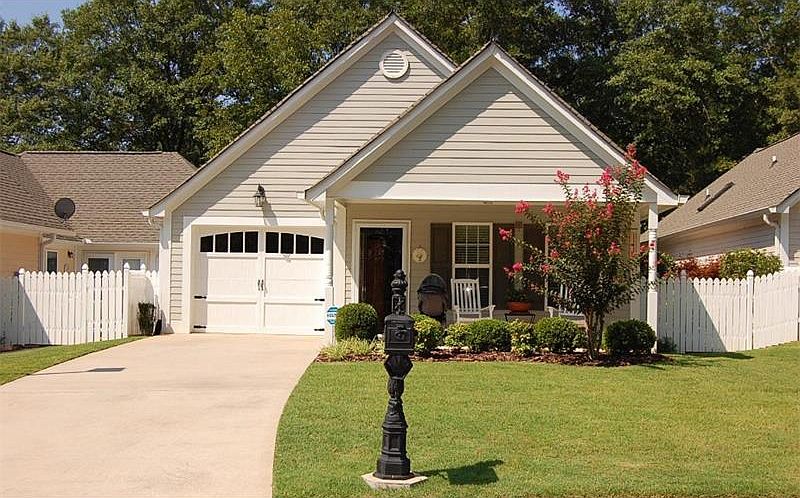 1st image of 219 Katherine Ct
