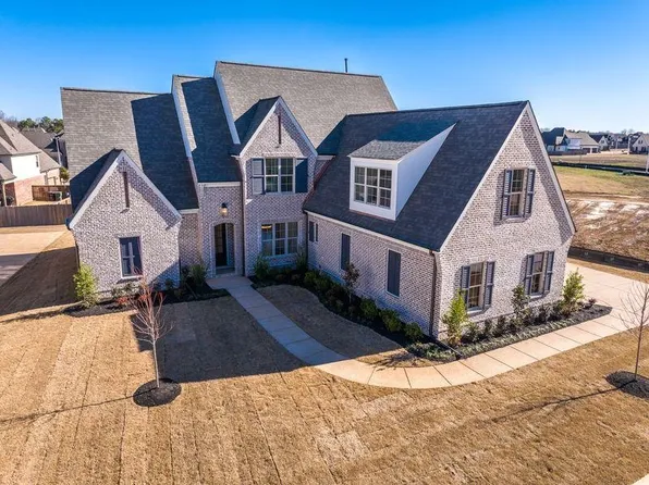 606 Cedar Shadows Cir W, Collierville, TN 38017