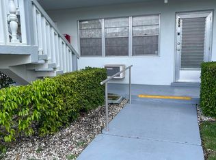 208 Windsor Dr, West Palm Beach, FL 33417