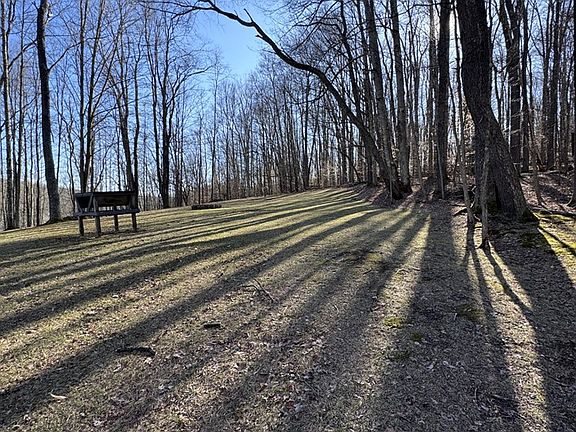 4th image of 725 Red Mill Rd