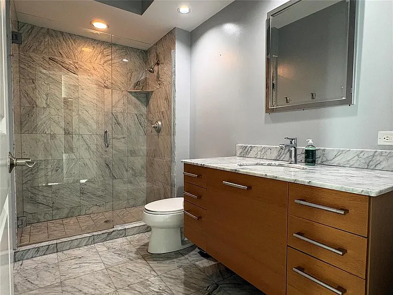 1350 Main St #302 — Photo 13