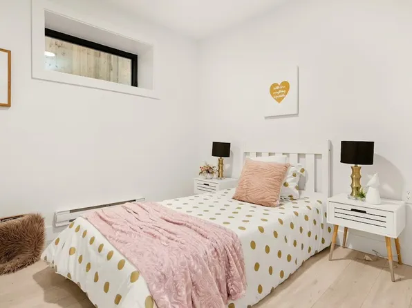 (undisclosed Address), Vancouver, BC V5K 2L2