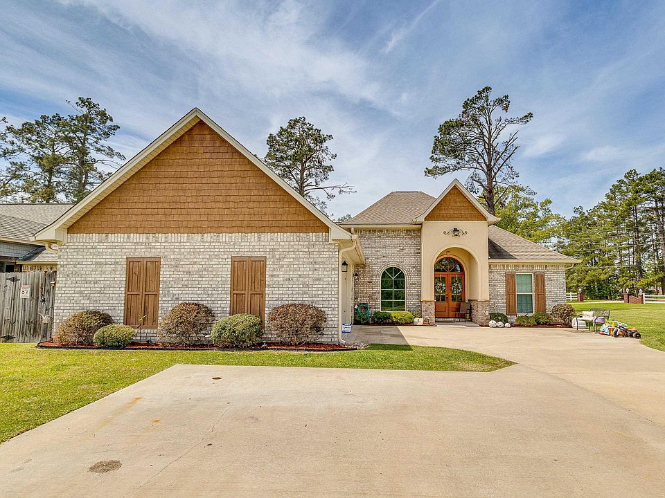 1st image of 104 Westlakes Dr