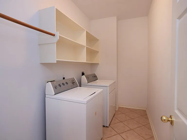 17222 Leeside Dr — Photo 18