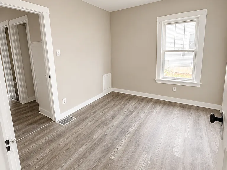 312 Madison Ave — Photo 9