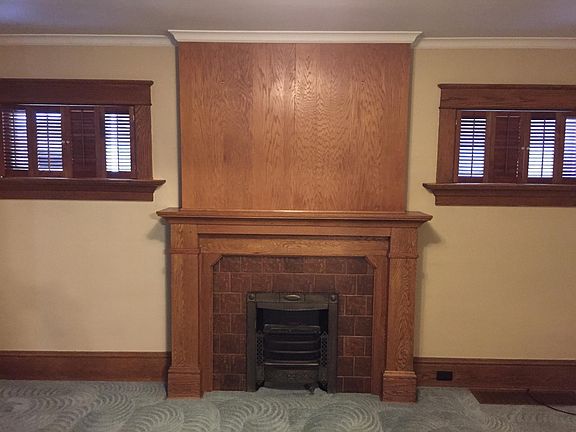Fireplace display in Living Room