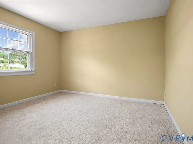 4704 Leadenhall Dr — Photo 33