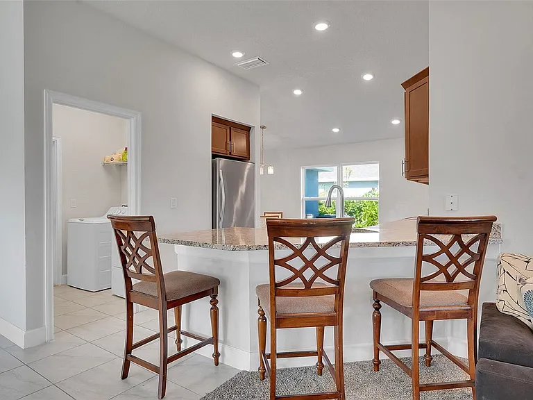 8600 Merano Ave — Photo 7