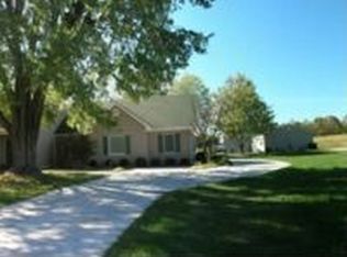 6659 Atkins Rd, Floyds Knobs, IN 47119