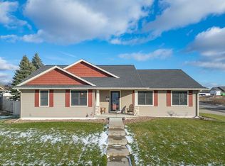 905 Pioneer DRIVE, Holmen, WI 54636