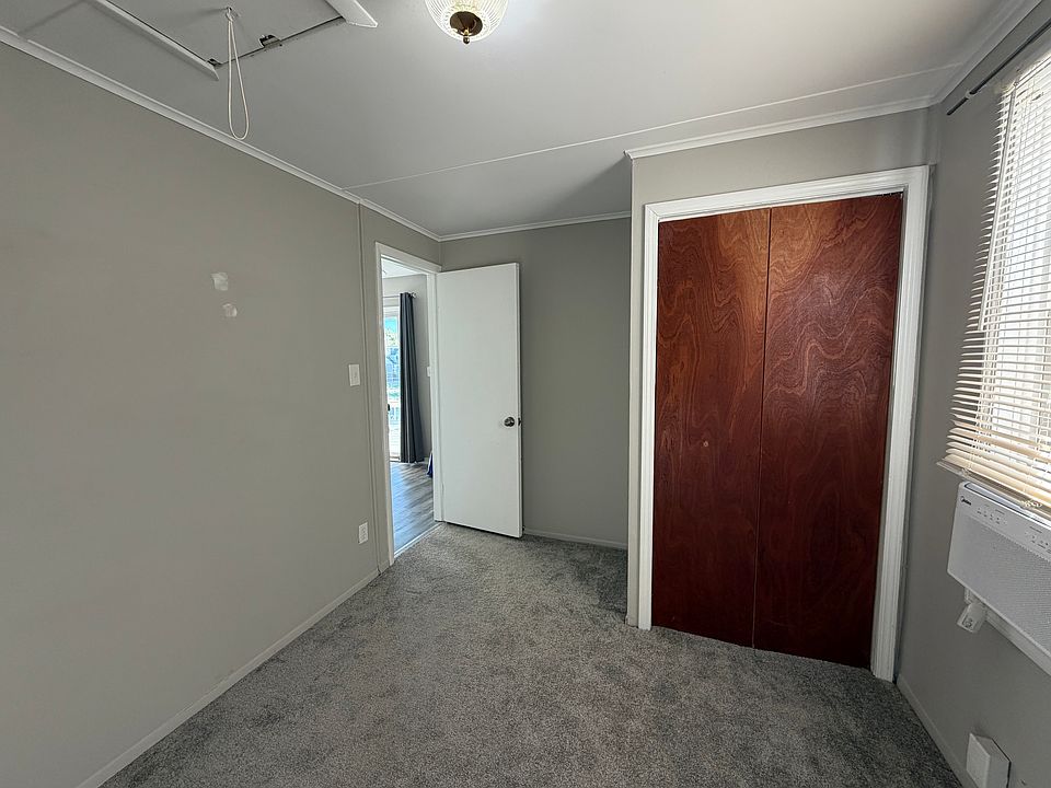 6897 Dandison Blvd, photo 22