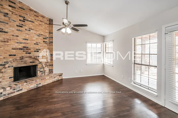 4525 Larner St — Photo 5