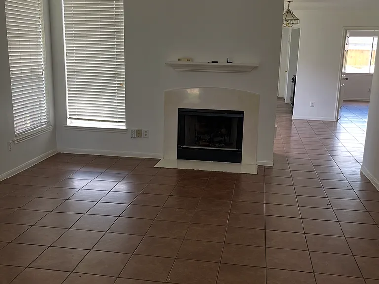 12035 Hadley Falls Ct — Photo 4