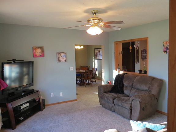 3rd image of 315 1st Ave NW