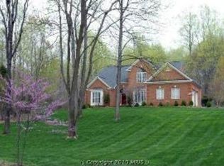 7031 Balmoral Forest Rd, Clifton, VA 20124