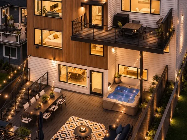 311 34th Avenue E, Seattle, WA 98112