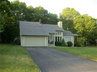 19 Cinnamon Dr, Johnston, RI 02919