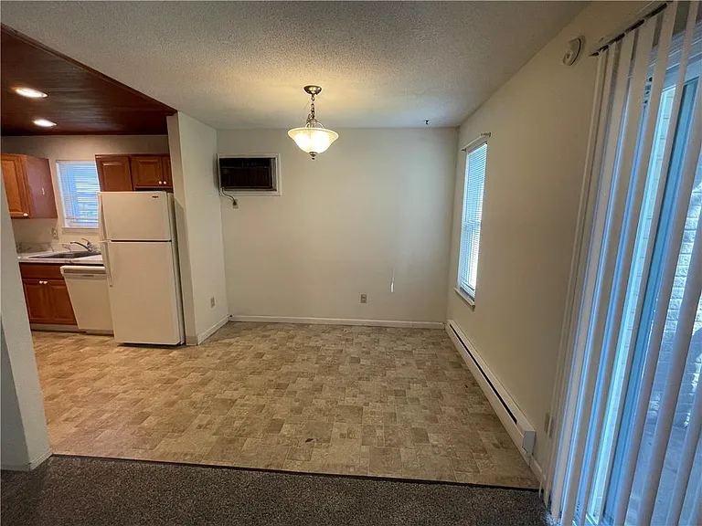 1316 S Fountain St #1 — Photo 10