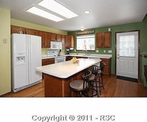 5th image of 8445 Pepperridge Dr
