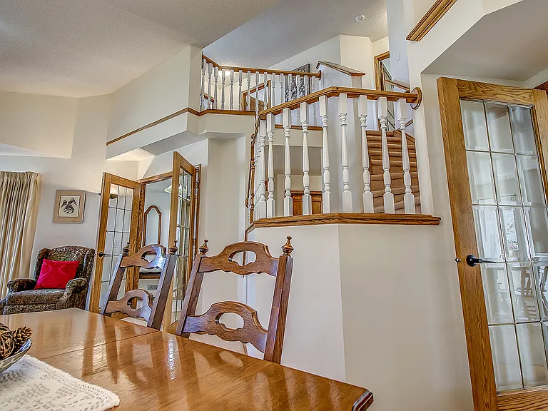 8010 Schubert Gate NW — Photo 7