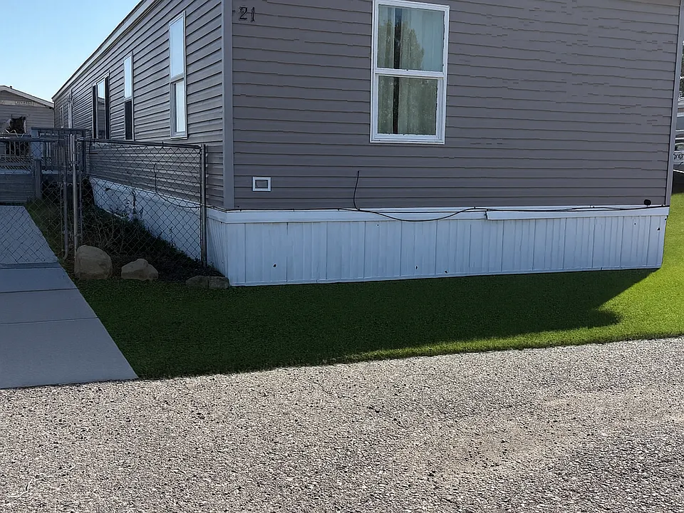 Exterior Left