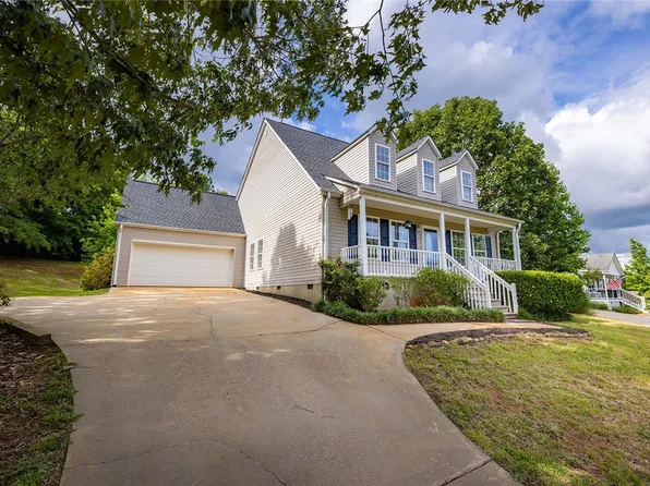 227 Hallmark Cir, Easley, SC 29640