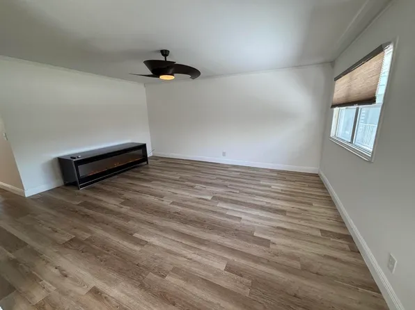 652 Flanders N, Delray Beach, FL 33484
