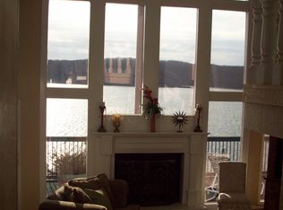 462 Moongate Dr, Osage Beach, MO 65065