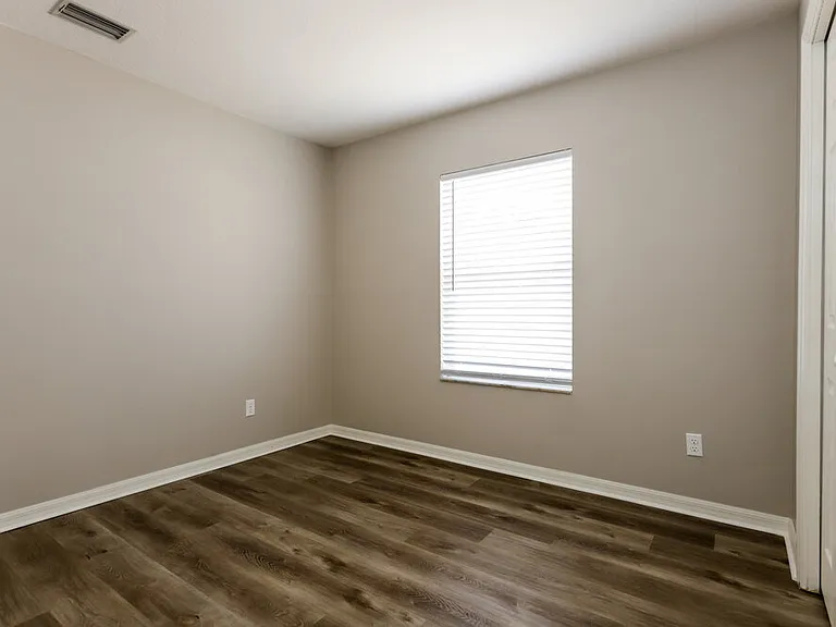 9804 N Connechusett Rd — Photo 12
