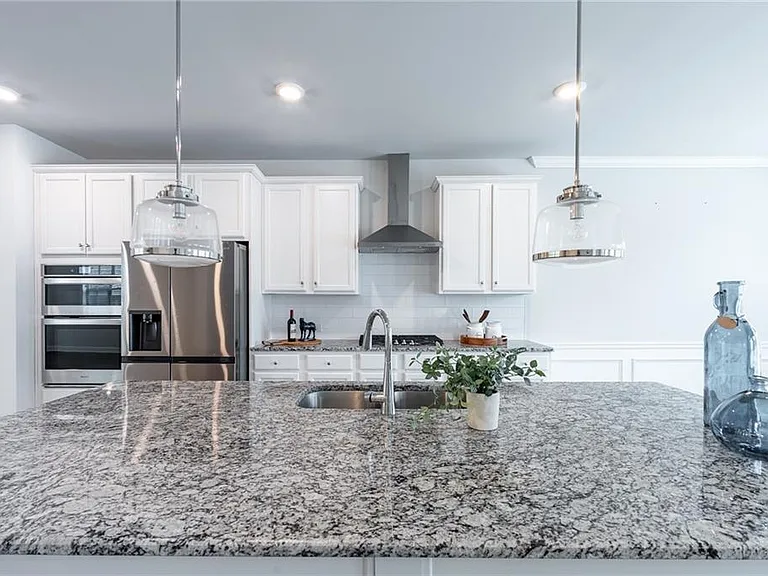 2701 Cedar Pine Way — Photo 10