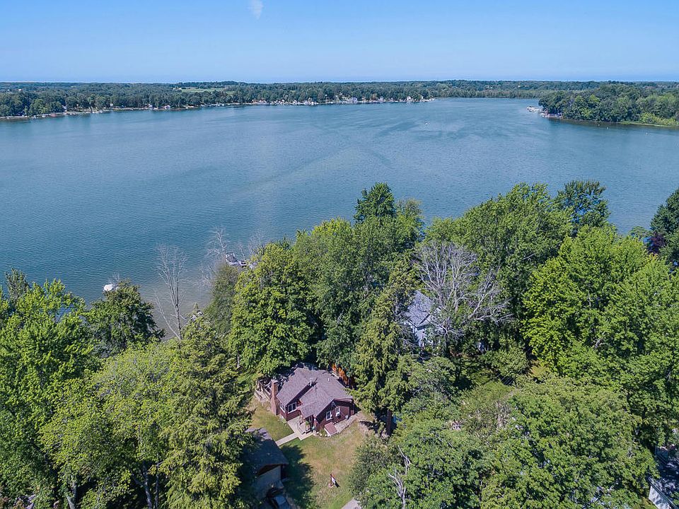 1st image of 2224 Sunset Dr