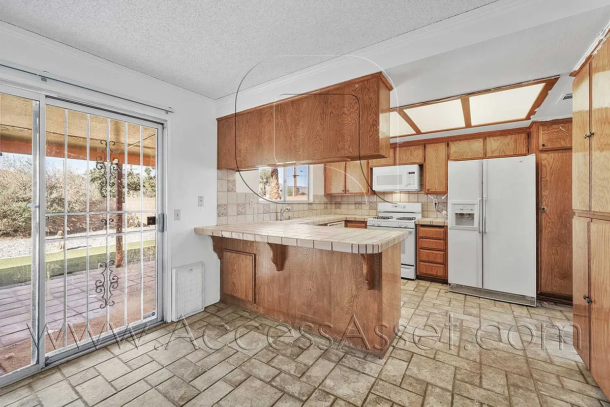 Building Photo - 1700 Walden Ln