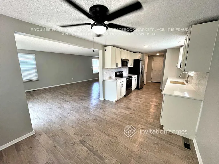 22320 E Princeton Dr — Photo 8
