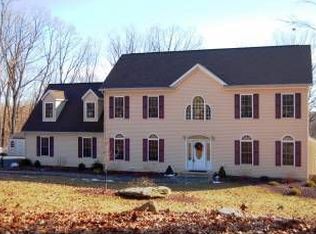 5 Tara Ct, Hardwick, NJ