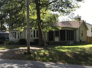 1296 Sassaquin Ave, New Bedford, MA 02745