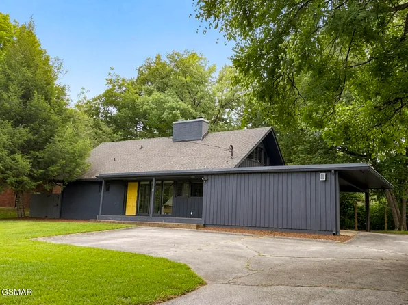 745 Morningside Dr, Sevierville, TN 37862