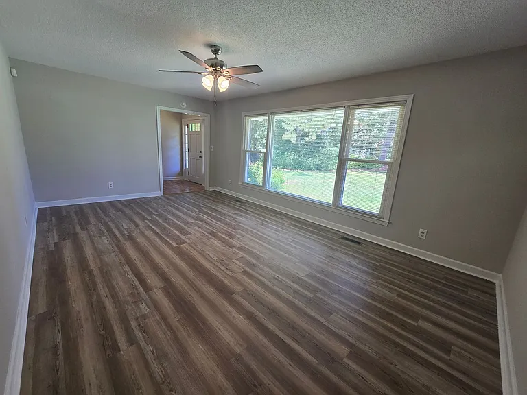120 Milton Ave — Photo 9