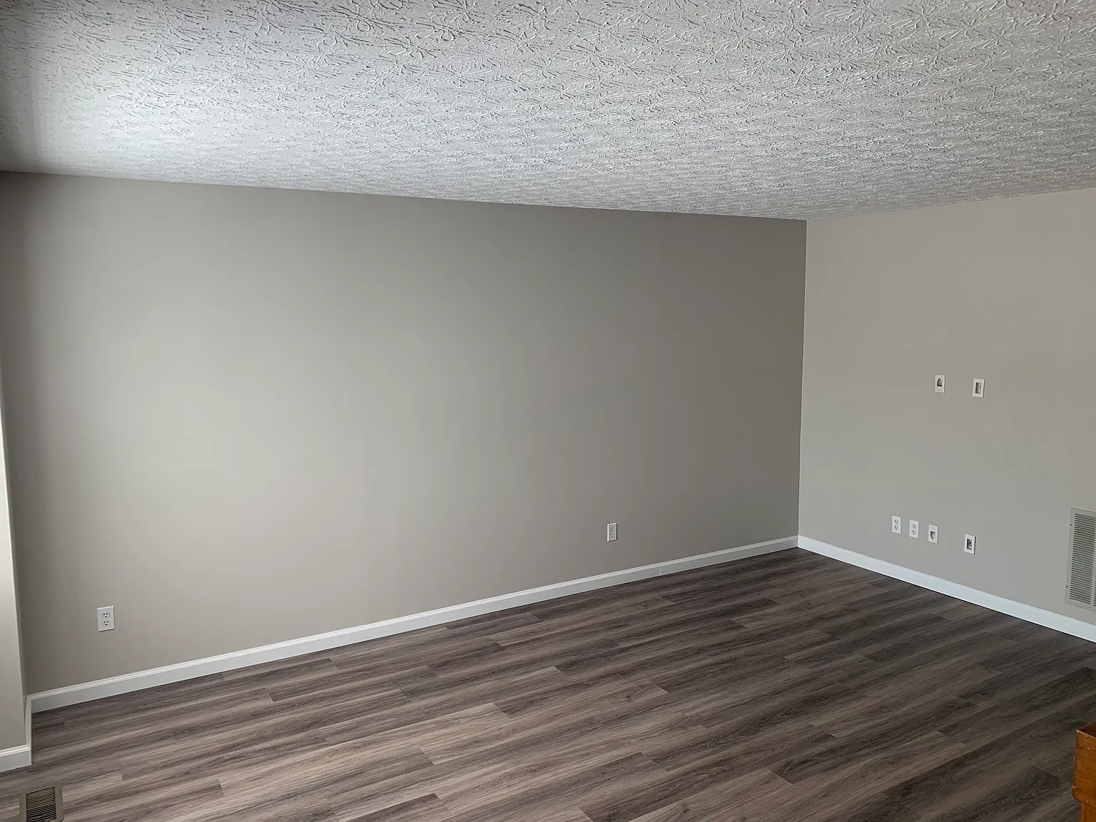 1010 Syracuse Ln — Photo 4