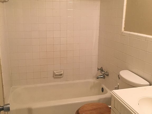 Bathroom1