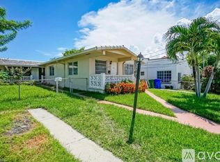 3660 SW 2nd St, Miami, FL 33135