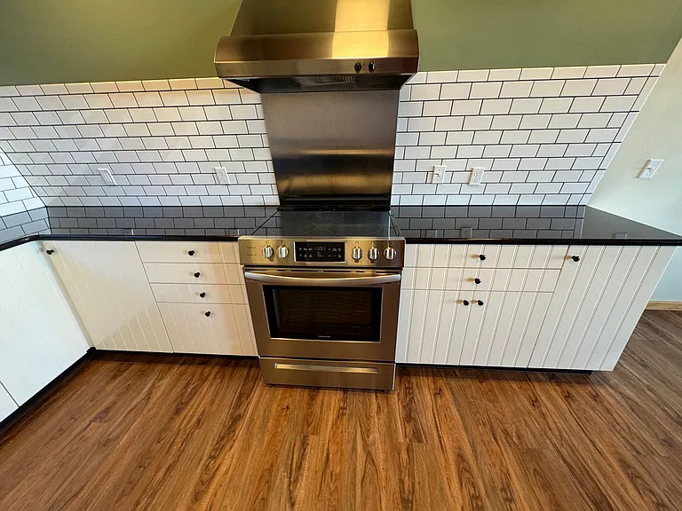 1318 NW Voyager Way — Photo 17