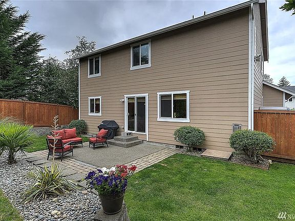 3rd image of 3120 Yewtrails Dr NW