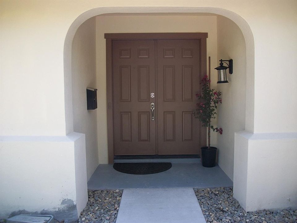 1st image of 4848 Papaya Dr