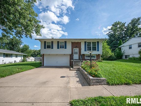 2nd image of 428 Joliet Rd