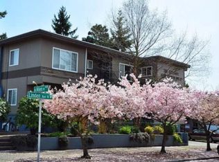 4416 Linden Ave N APT 2, Seattle, WA 98103
