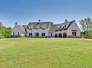 64 Hills And Dales Rd, Barrington, IL 60010