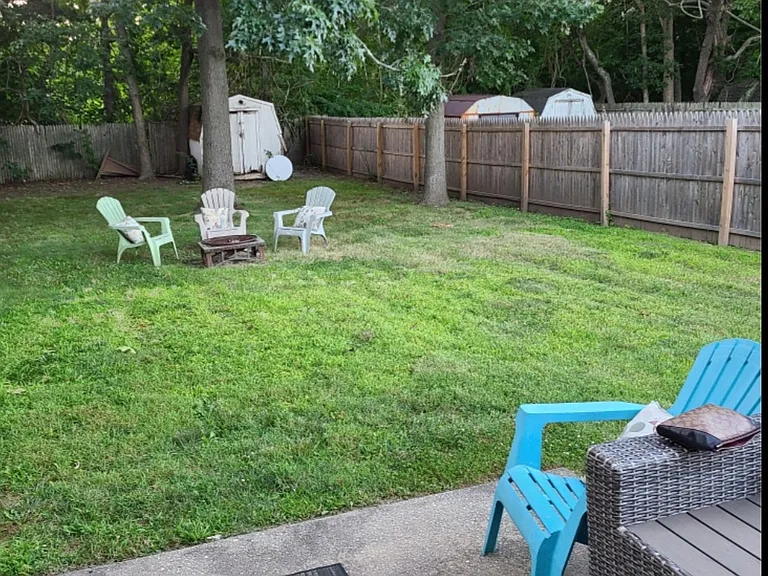 7 Trim St — Photo 3