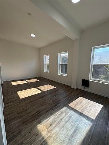 1st image of 517 Communipaw Ave APT 3C